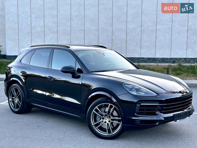 Внедорожник / Кроссовер Porsche Cayenne 2017 в Киеве
