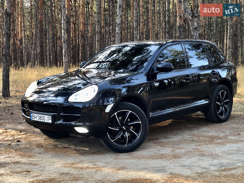 Внедорожник / Кроссовер Porsche Cayenne 2004 в Николаеве