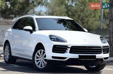 Позашляховик / Кросовер Porsche Cayenne 2017 в 