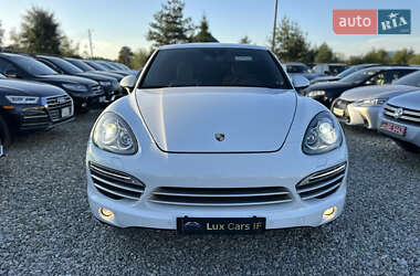 Позашляховик / Кросовер Porsche Cayenne 2014 в 