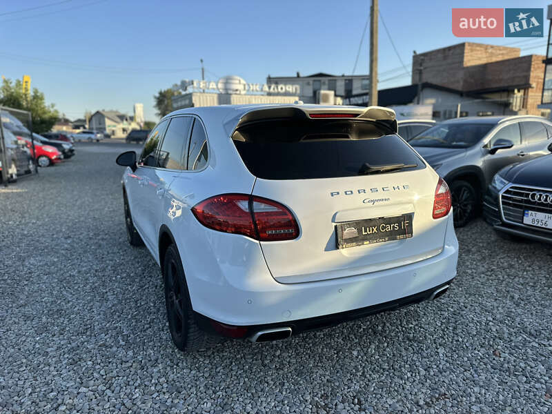 Внедорожник / Кроссовер Porsche Cayenne 2014 в Ивано-Франковске