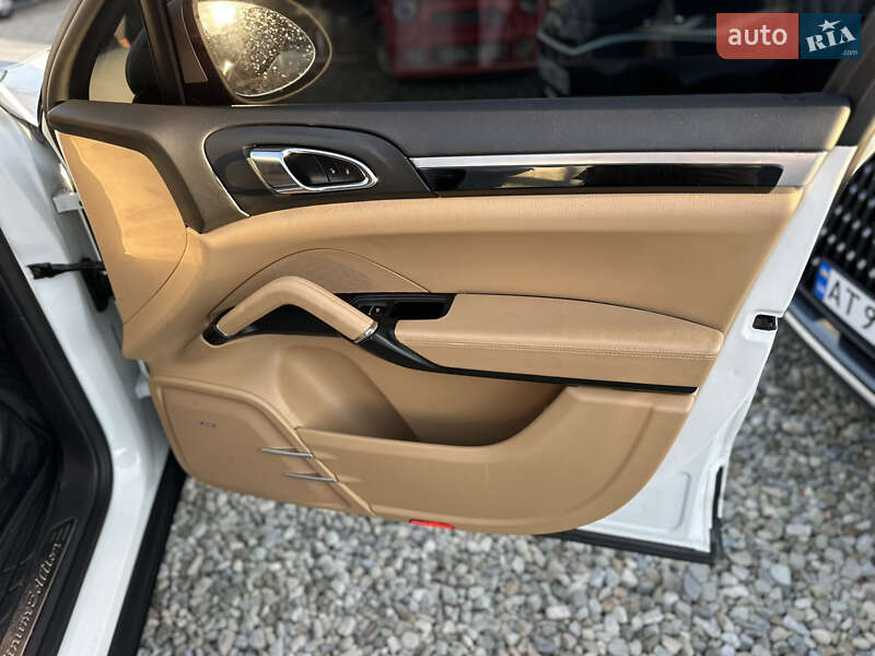 Внедорожник / Кроссовер Porsche Cayenne 2014 в Ивано-Франковске
