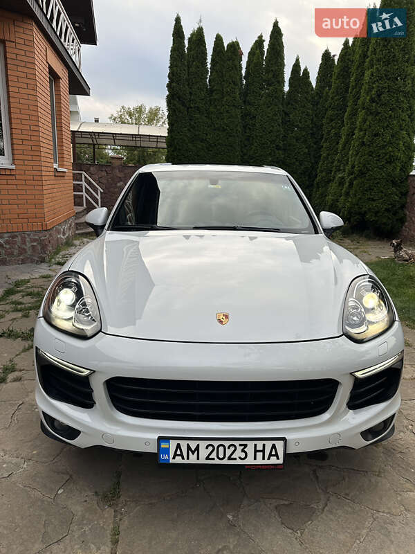 Внедорожник / Кроссовер Porsche Cayenne 2017 в Житомире фото 38 Внедорожник / Кроссовер Porsche Cayenne 2017 в Житомире