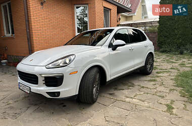 Внедорожник / Кроссовер Porsche Cayenne 2017 в 