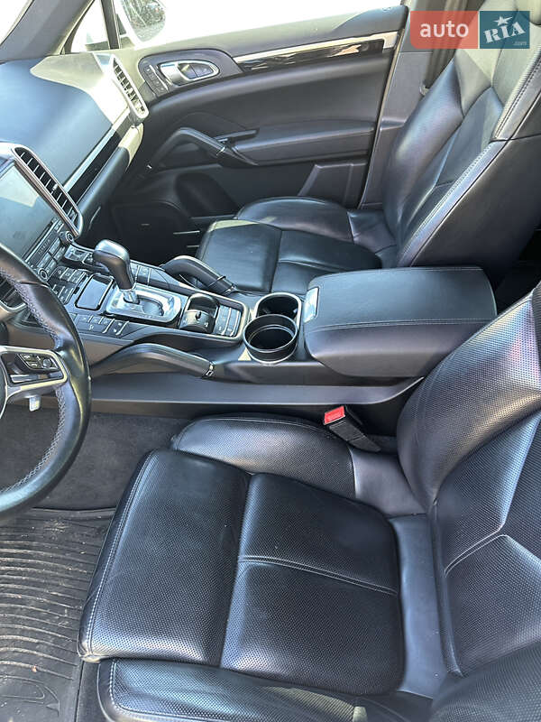 Внедорожник / Кроссовер Porsche Cayenne 2017 в Житомире фото 54 Внедорожник / Кроссовер Porsche Cayenne 2017 в Житомире