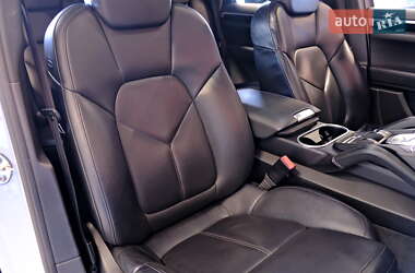 Позашляховик / Кросовер Porsche Cayenne 2015 в 
