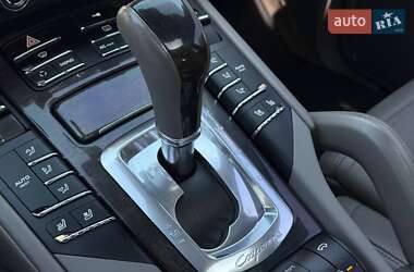 Позашляховик / Кросовер Porsche Cayenne 2010 в 