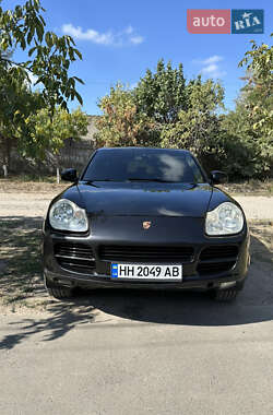Внедорожник / Кроссовер Porsche Cayenne 2006 в 