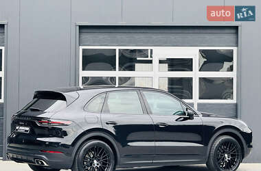 Позашляховик / Кросовер Porsche Cayenne 2018 в 