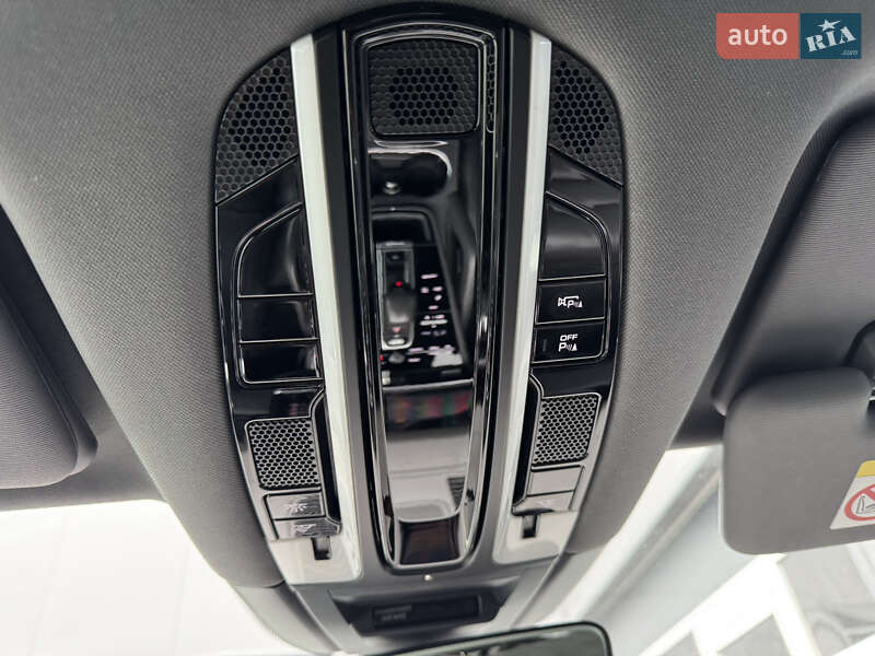 Позашляховик / Кросовер Porsche Cayenne 2018 в Мукачевому