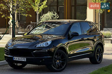 Внедорожник / Кроссовер Porsche Cayenne 2012 в Киеве