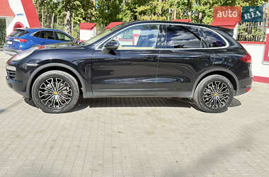 Внедорожник / Кроссовер Porsche Cayenne 2012 в 