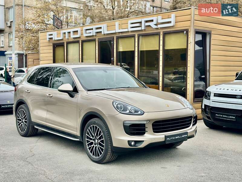 Внедорожник / Кроссовер Porsche Cayenne 2015 в Киеве фото 7 Внедорожник / Кроссовер Porsche Cayenne 2015 в Киеве