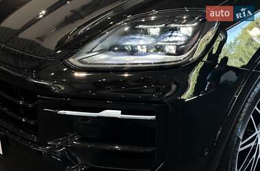 Внедорожник / Кроссовер Porsche Cayenne 2024 в 