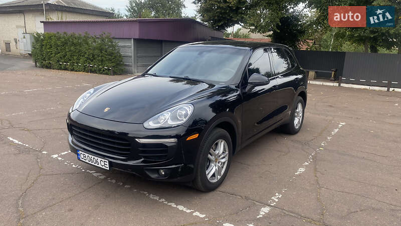 Позашляховик / Кросовер Porsche Cayenne 2016 в Чернігові