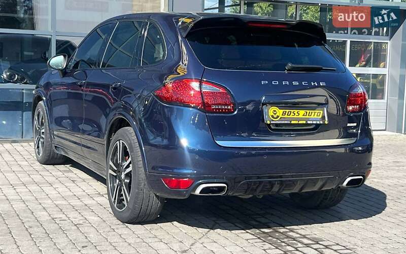 Позашляховик / Кросовер Porsche Cayenne 2012 в Івано-Франківську