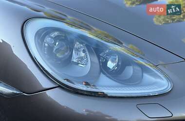 Позашляховик / Кросовер Porsche Cayenne 2013 в 