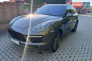 Позашляховик / Кросовер Porsche Cayenne 2013 в 