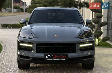 Позашляховик / Кросовер Porsche Cayenne 2023 в 