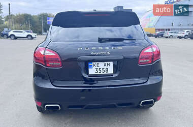 Внедорожник / Кроссовер Porsche Cayenne 2014 в 