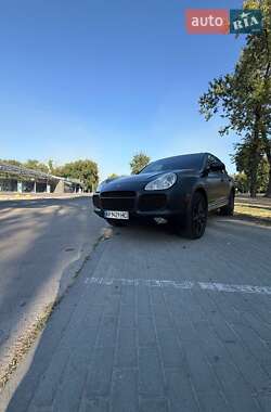 Внедорожник / Кроссовер Porsche Cayenne 2003 в 