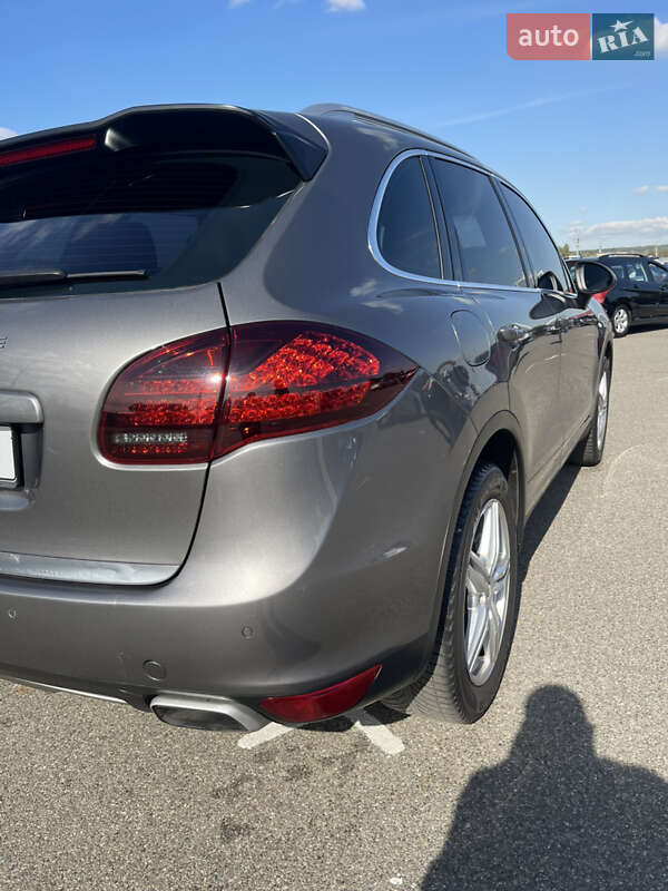 Внедорожник / Кроссовер Porsche Cayenne 2010 в Врадиевке фото 9 Внедорожник / Кроссовер Porsche Cayenne 2010 в Врадиевке