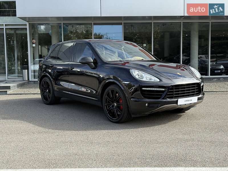Позашляховик / Кросовер Porsche Cayenne 2012 в Дніпрі