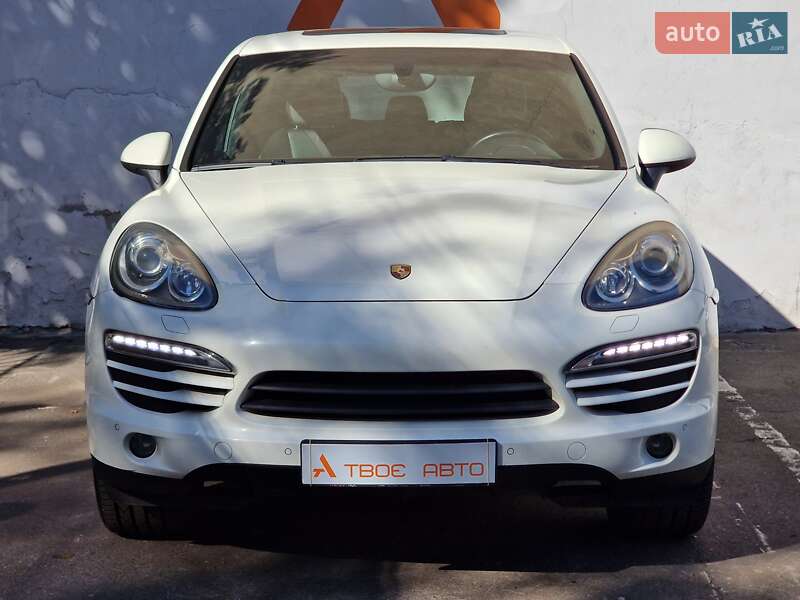 Внедорожник / Кроссовер Porsche Cayenne 2011 в Одессе