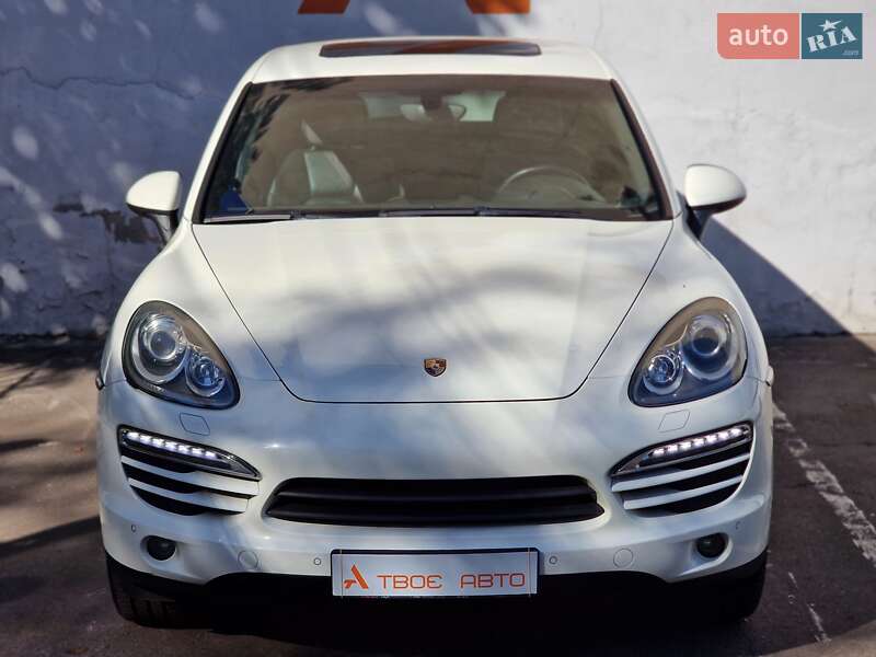 Внедорожник / Кроссовер Porsche Cayenne 2011 в Одессе