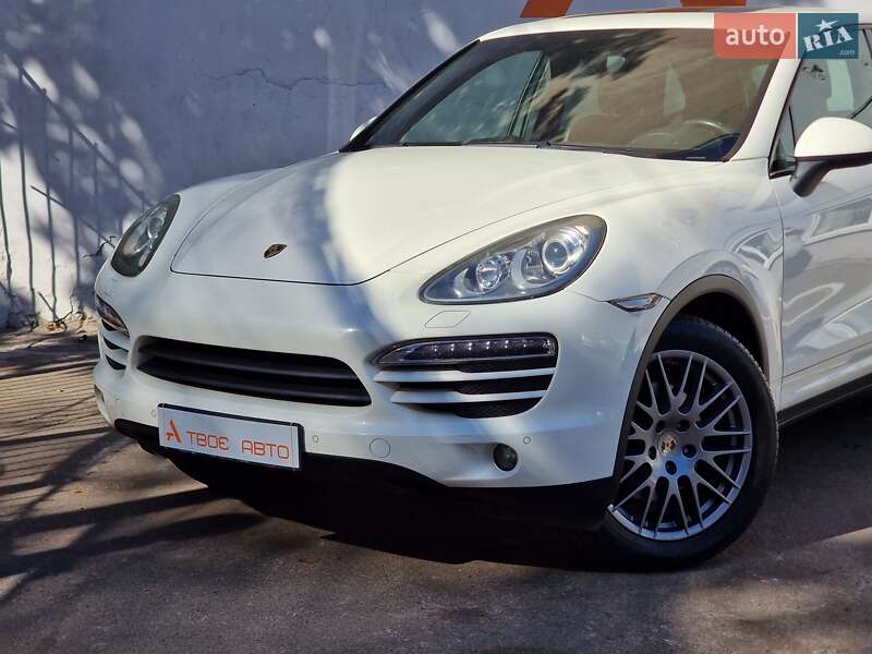 Внедорожник / Кроссовер Porsche Cayenne 2011 в Одессе