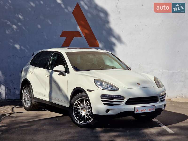 Внедорожник / Кроссовер Porsche Cayenne 2011 в Одессе