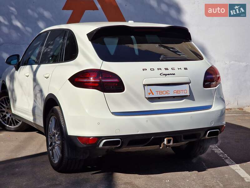 Внедорожник / Кроссовер Porsche Cayenne 2011 в Одессе