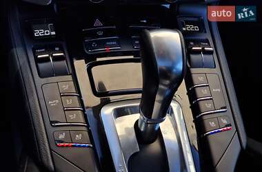 Внедорожник / Кроссовер Porsche Cayenne 2011 в 