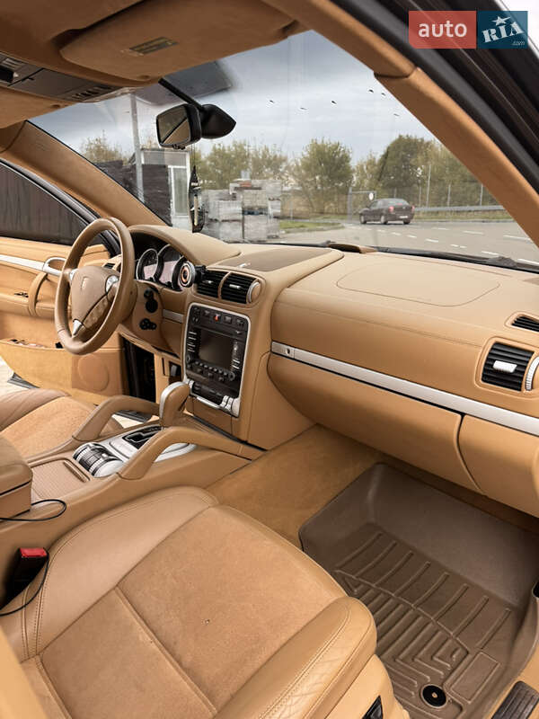Позашляховик / Кросовер Porsche Cayenne 2009 в Києві
