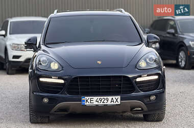Позашляховик / Кросовер Porsche Cayenne 2012 в 