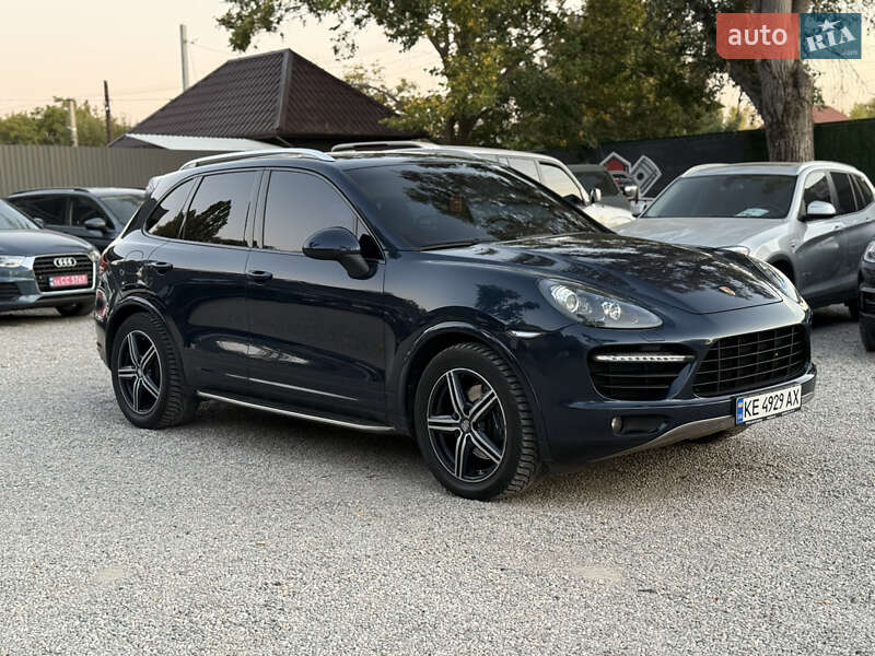 Внедорожник / Кроссовер Porsche Cayenne 2012 в Новомосковске