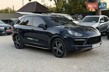 Позашляховик / Кросовер Porsche Cayenne 2012 в 