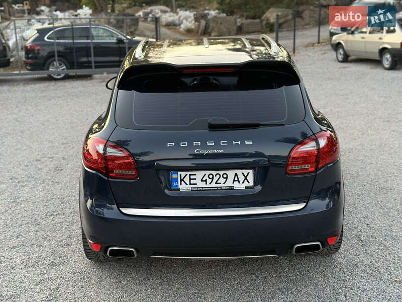 Внедорожник / Кроссовер Porsche Cayenne 2012 в Новомосковске