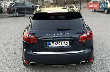 Позашляховик / Кросовер Porsche Cayenne 2012 в 