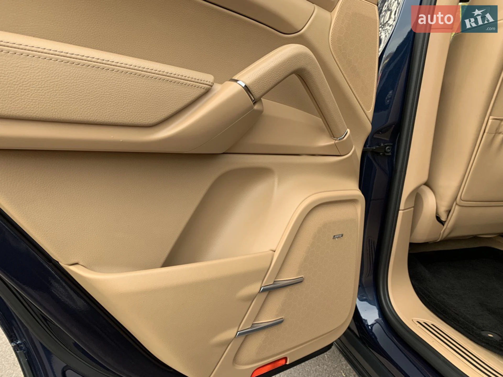 2011 Porsche Cayenne - мініатюра 14