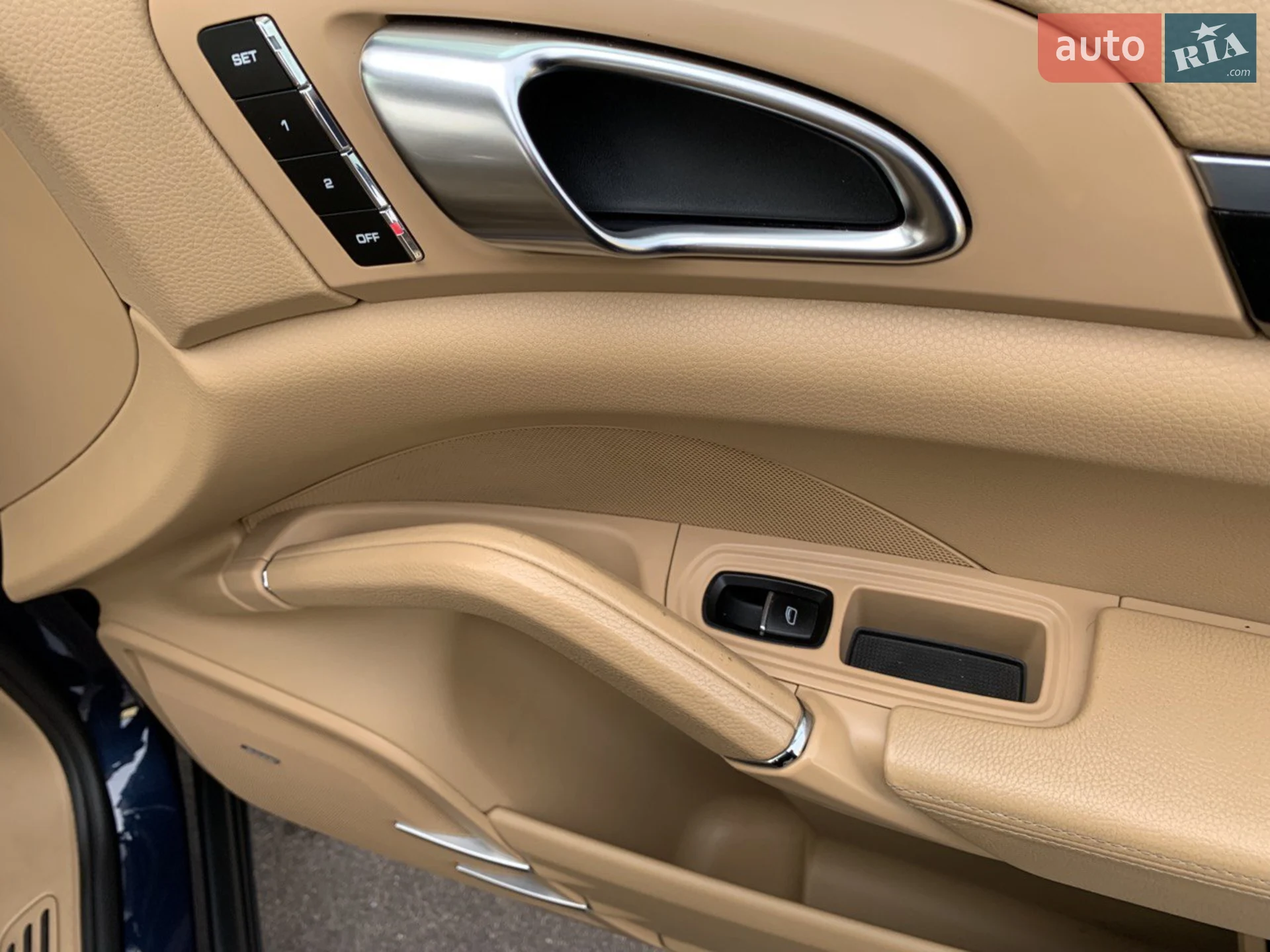 2011 Porsche Cayenne - мініатюра 17