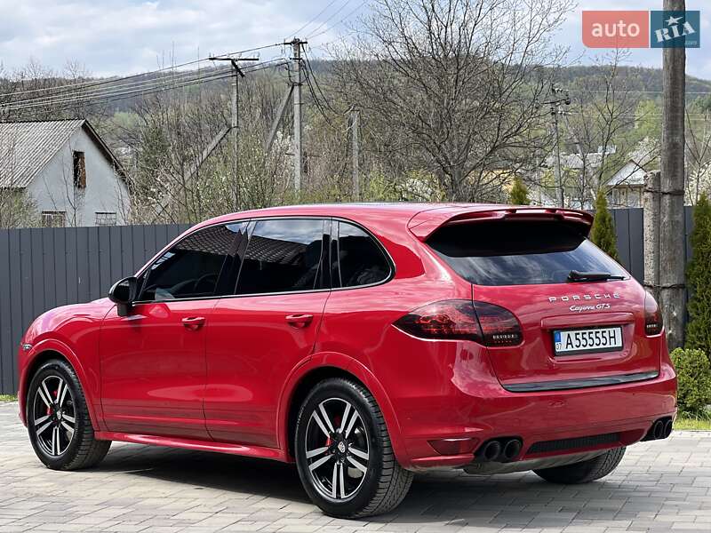 Внедорожник / Кроссовер Porsche Cayenne 2013 в Тячеве