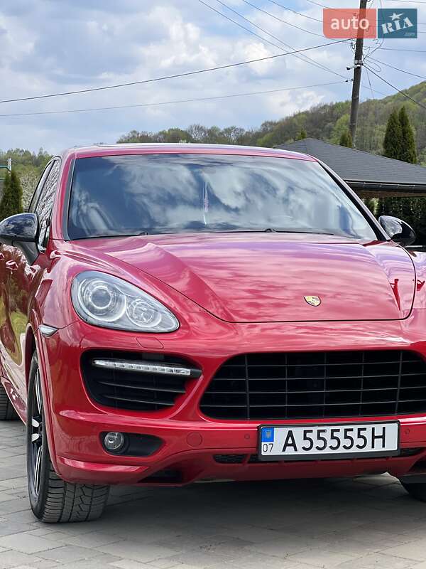 Внедорожник / Кроссовер Porsche Cayenne 2013 в Тячеве