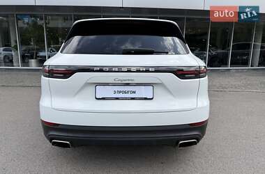 Позашляховик / Кросовер Porsche Cayenne 2019 в 