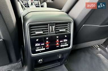 Позашляховик / Кросовер Porsche Cayenne 2019 в 
