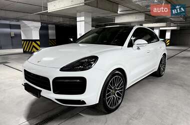 Внедорожник / Кроссовер Porsche Cayenne 2019 в 