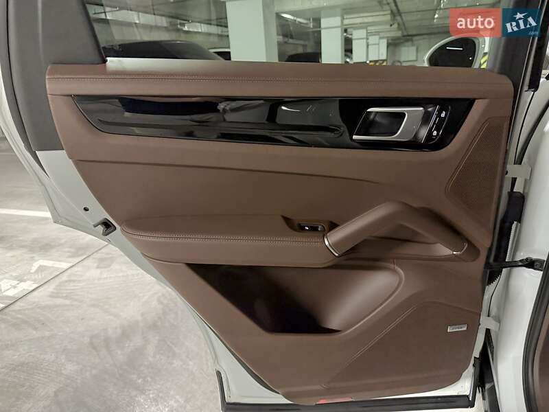 Позашляховик / Кросовер Porsche Cayenne 2019 в Дніпрі