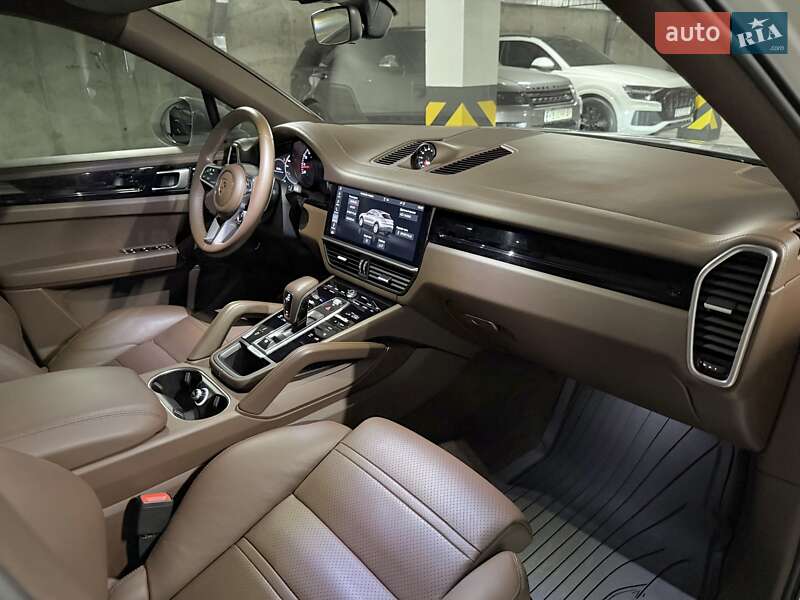 Позашляховик / Кросовер Porsche Cayenne 2019 в Дніпрі