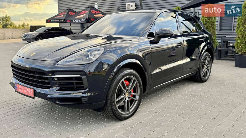 Позашляховик / Кросовер Porsche Cayenne 2019 в Києві