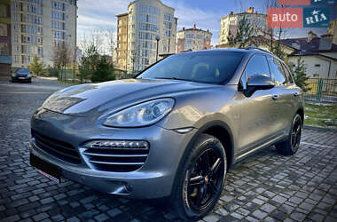 Внедорожник / Кроссовер Porsche Cayenne 2013 в 